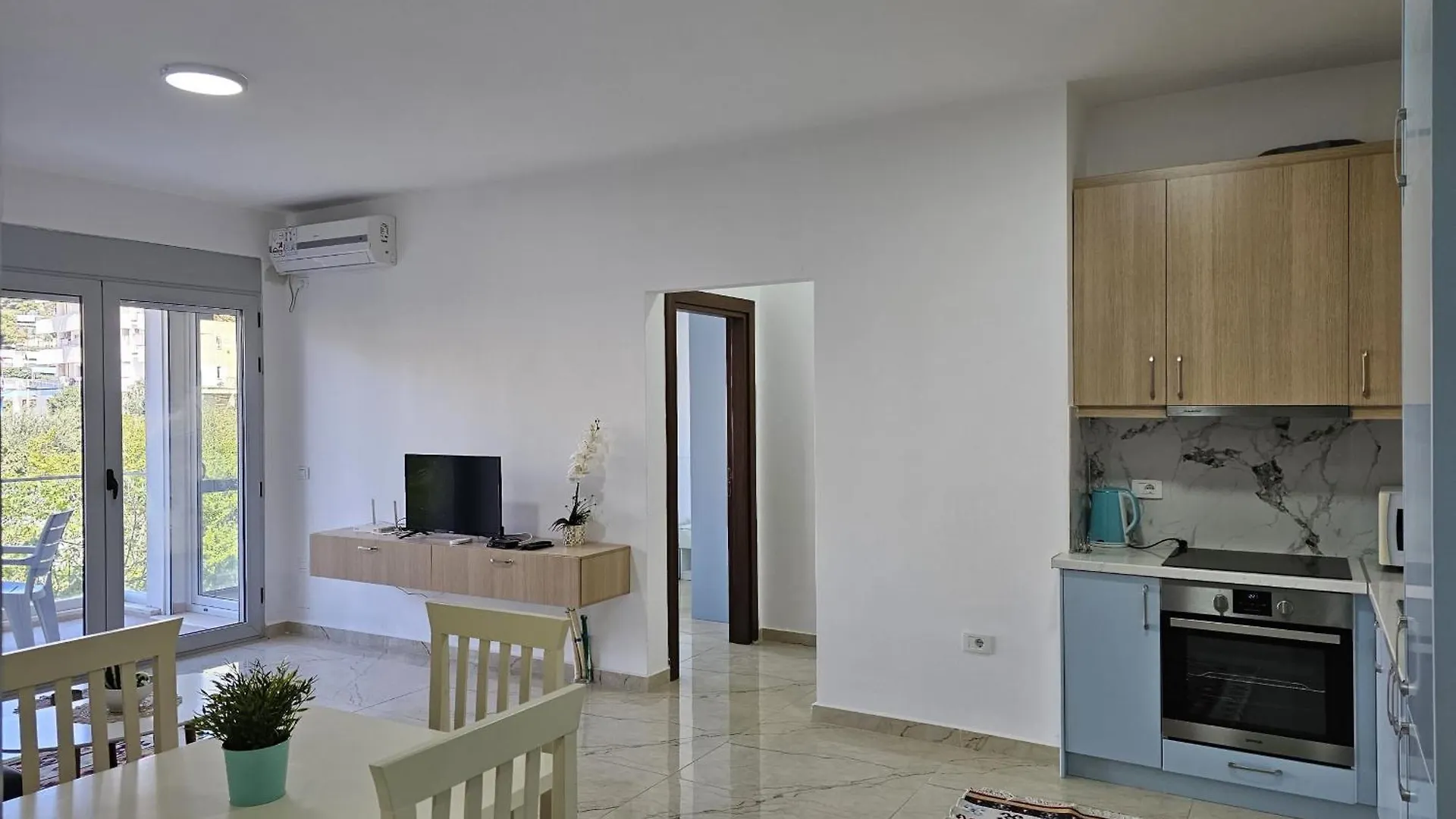 Saranda Terraces Apartments 0*, Sarande Albania